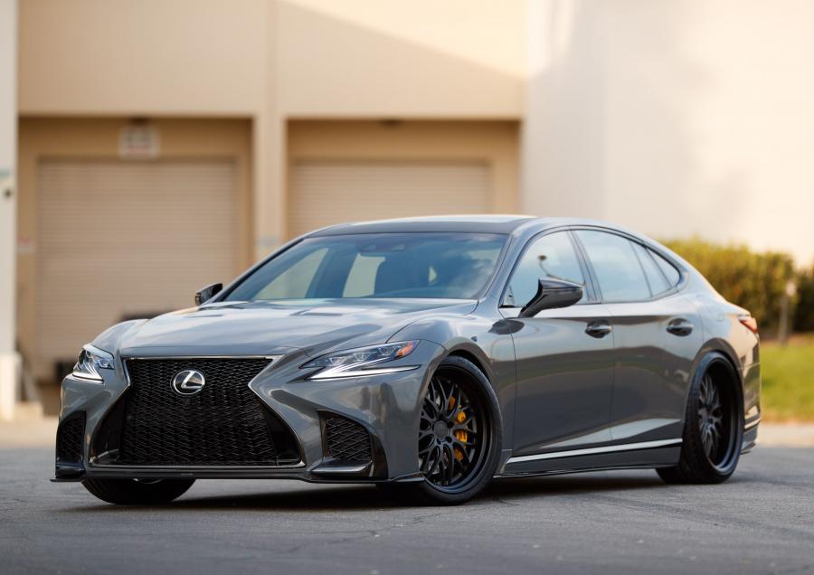  Lexus LS500 F-Sport Custom 2018 года  (фото 1 из 7)